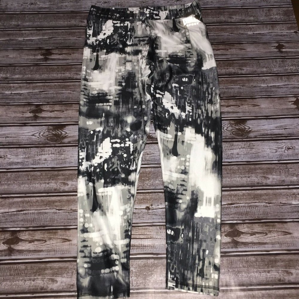 Everlast Sport size medium leggings NWT